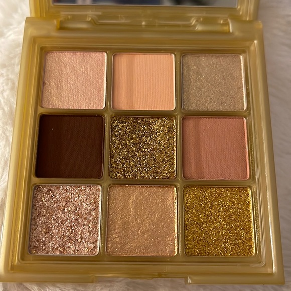 HUDA BEAUTY Makeup Huda Beauty Gold Obsessions Eyeshadow Palette